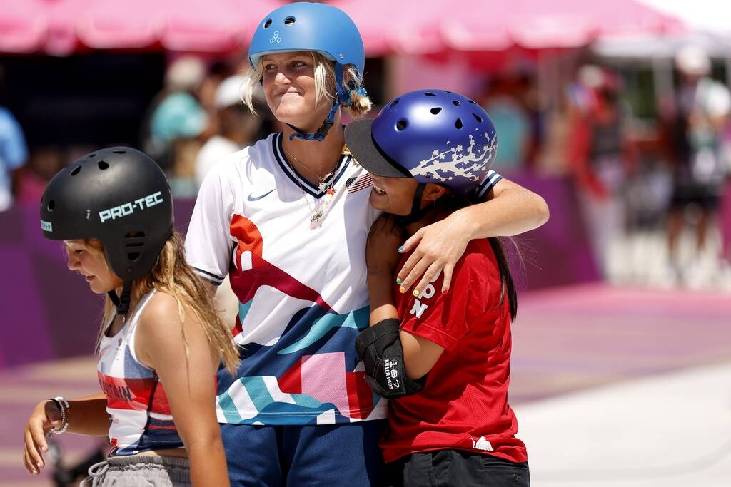 Ολυμπιακοί Αγώνες: «Χρυσή» η Σακούρα, έγραψε ιστορία η… 12χρονη «χάλκινη» Μπράουν (photos)