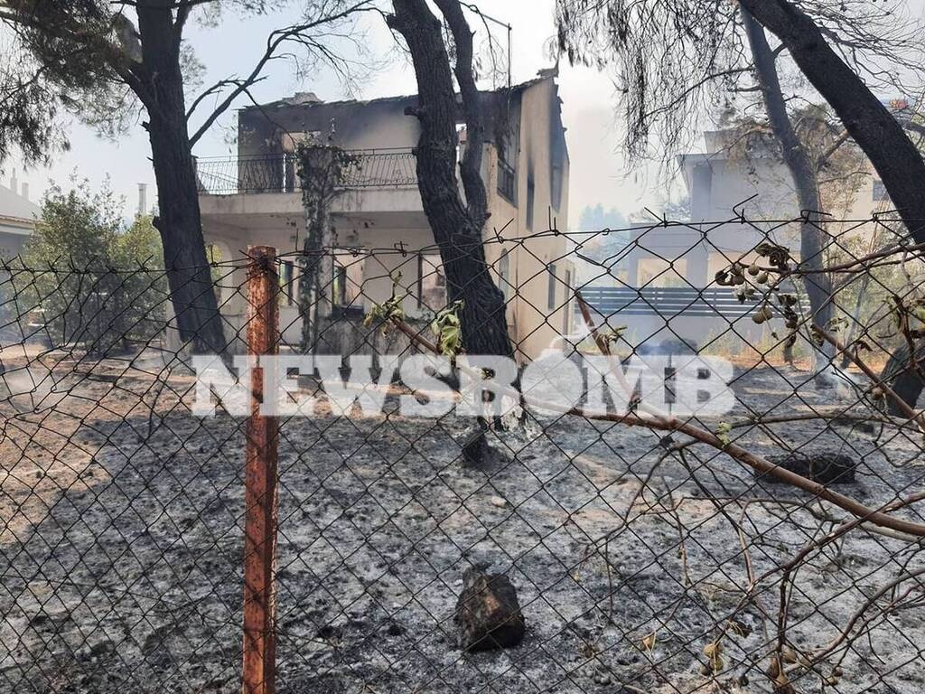 Φωτιά ΤΩΡΑ: «Πύρινος εφιάλτης» στην Ελλάδα - Εκτός ελέγχου οι φωτιές