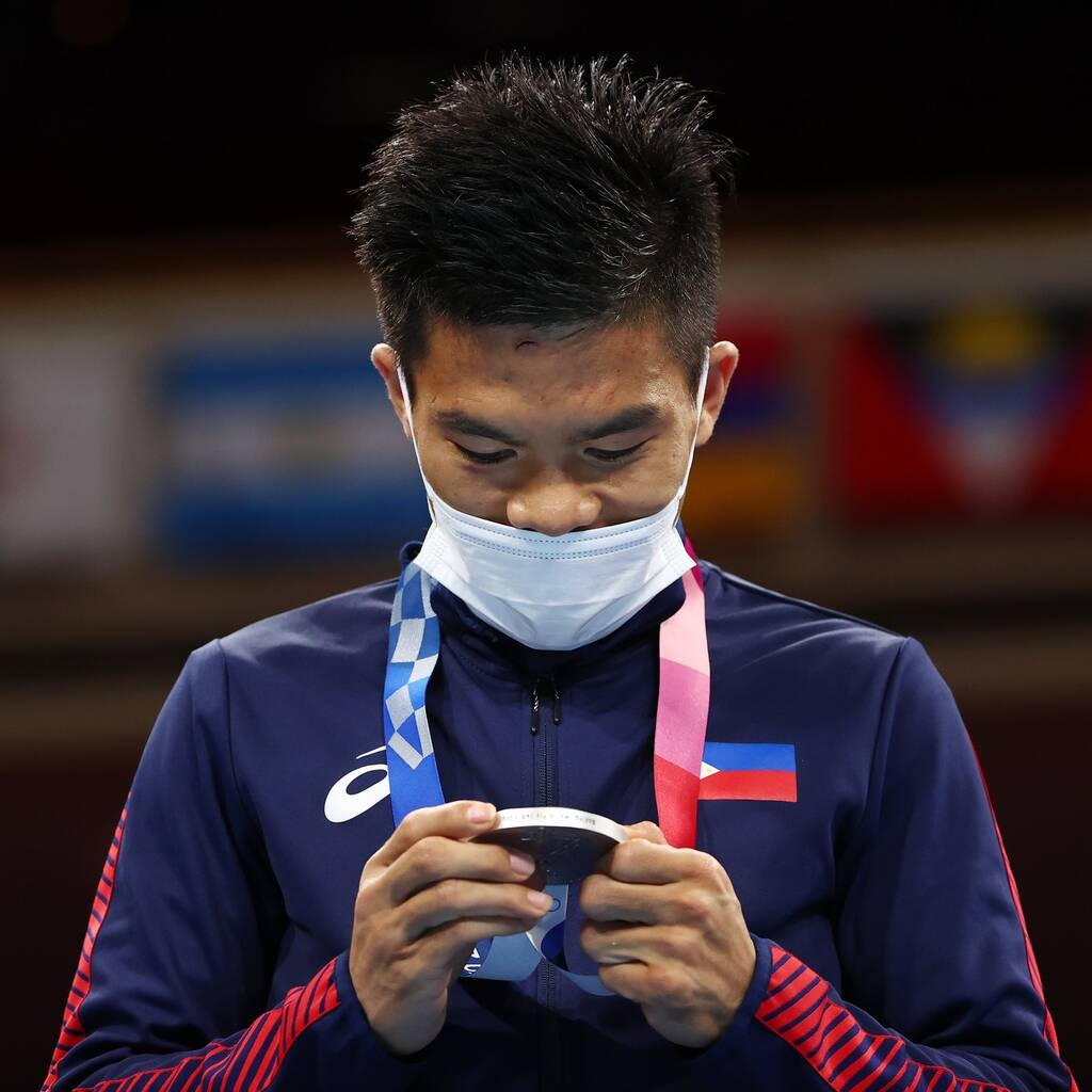 Ολυμπιακοί Αγώνες: Μάζευε… σκουπίδια και τώρα κατέκτησε το ασημένιο μετάλλιο στο Τόκιο! (photos)