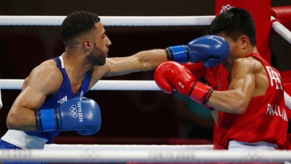 Ολυμπιακοί Αγώνες: Μάζευε… σκουπίδια και τώρα κατέκτησε το ασημένιο μετάλλιο στο Τόκιο! (photos)