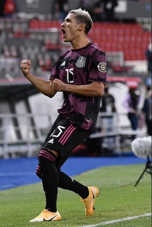 Ολυμπιακός: Ο Μεξικανός εξτρέμ που πρότεινε ο Καστίγιο (photos+video)