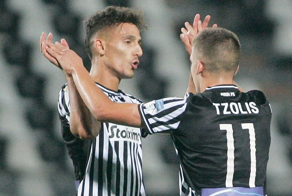 Το καλωσόρισμα του Γιαννούλη στον Τζόλη! (Photos)