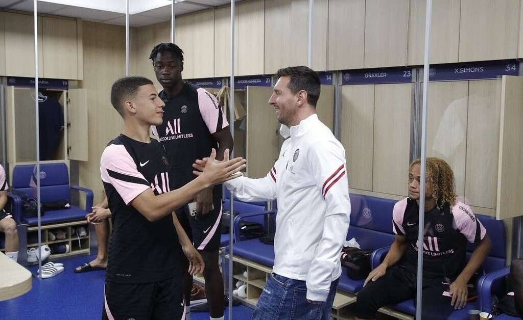 Ο πιτσιρικάς που ξάφνιασε τον Μέσι! (Video+Photos)