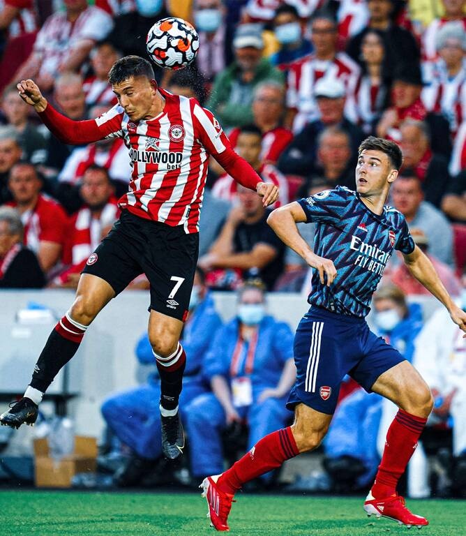 Premier League: Οι «σφήκες» τσίμπησαν 74 χρόνια μετά! (Videos)