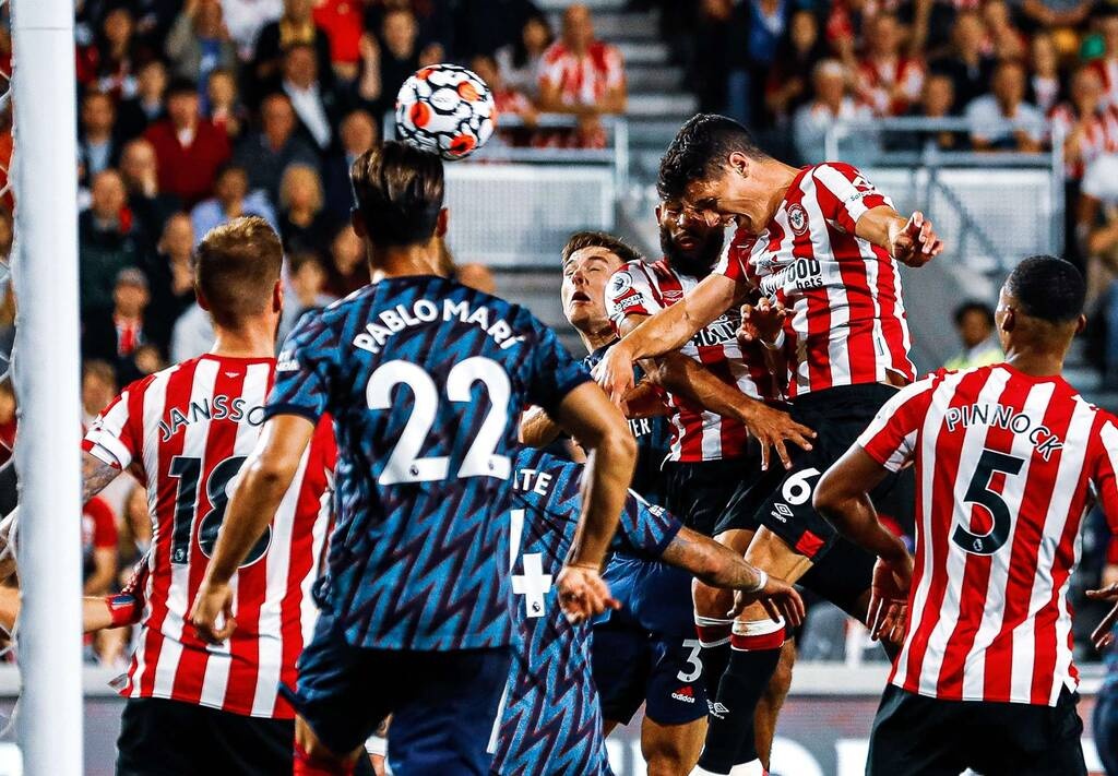 Premier League: Οι «σφήκες» τσίμπησαν 74 χρόνια μετά! (Videos)