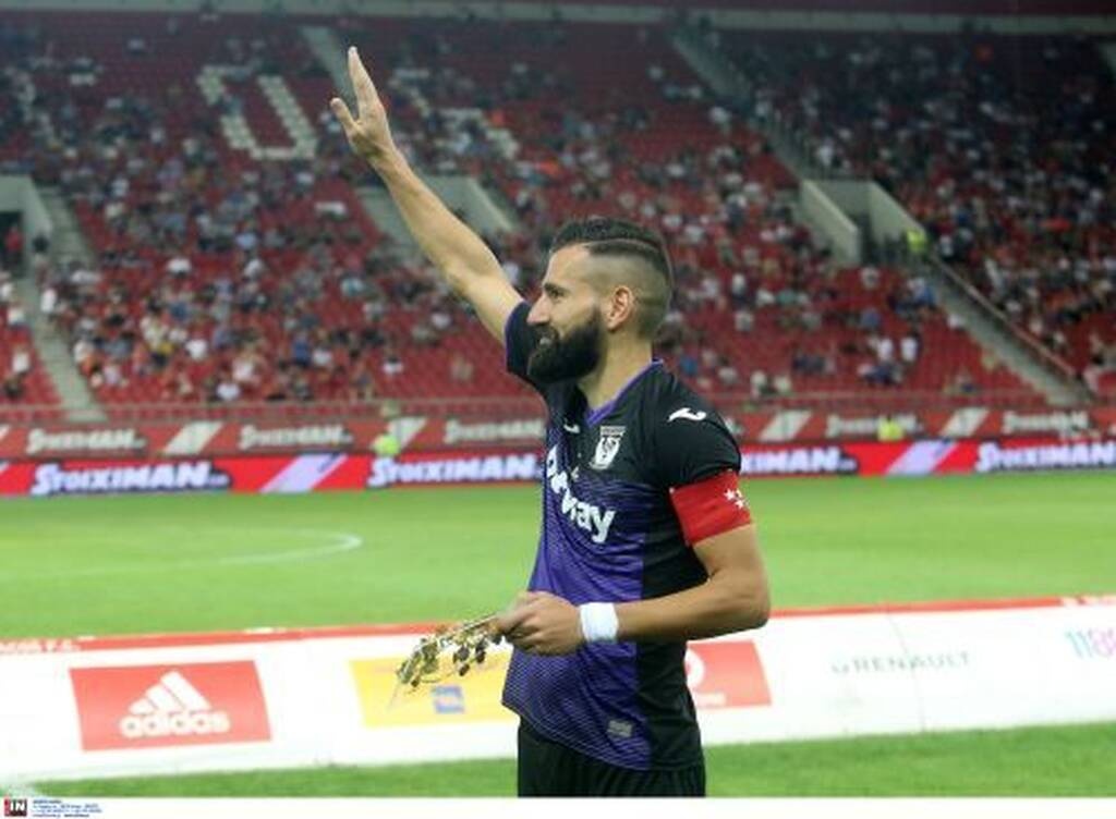 Πρόταση στον Σιόβα για επιστροφή στην Ελλάδα