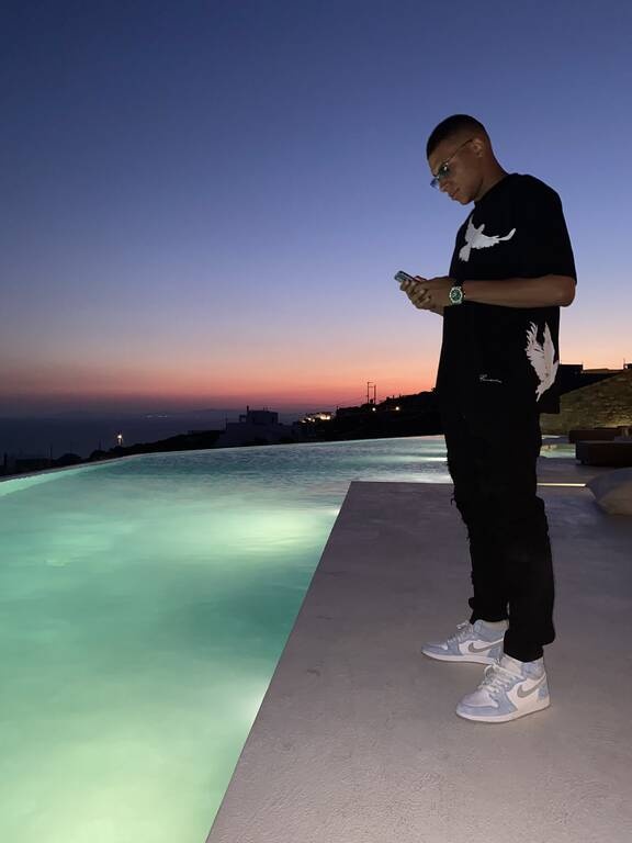 Ανατροπή με Εμπαπέ - Η απόφασή του για το μέλλον του