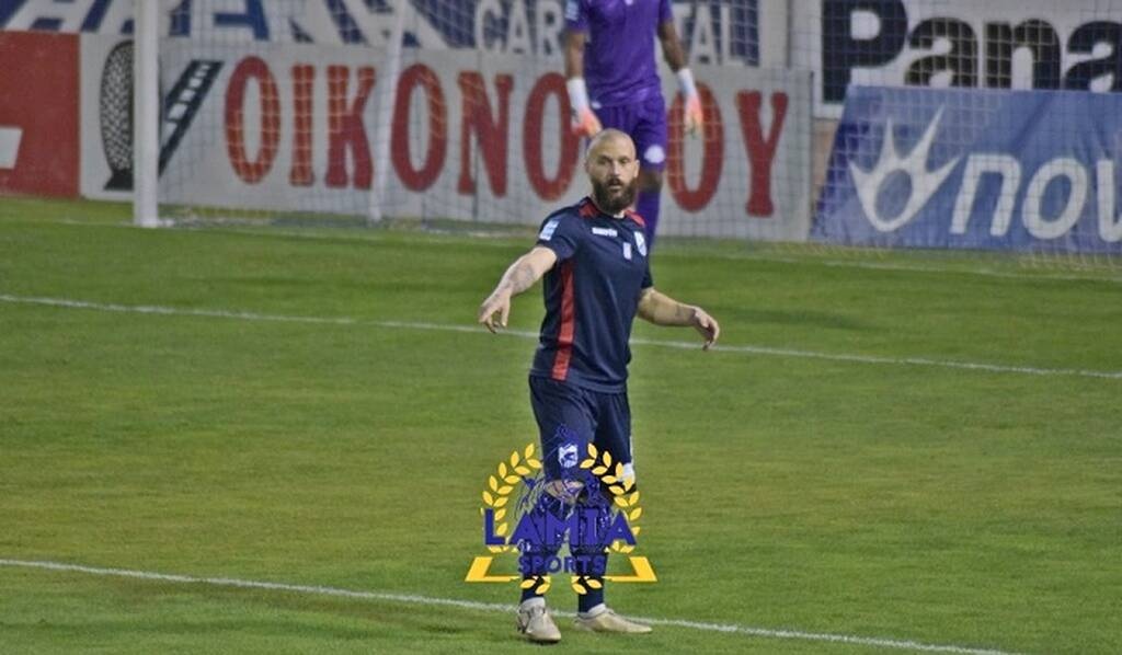 Σοκαριστικό τροχαίο για άσο της Super League - Συγκρούστηκε με νταλίκα (photos)