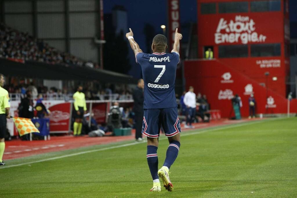 Ligue 1: Έκανε το 3Χ3 η Παρί περιμένοντας τον Μέσι! (Photos)