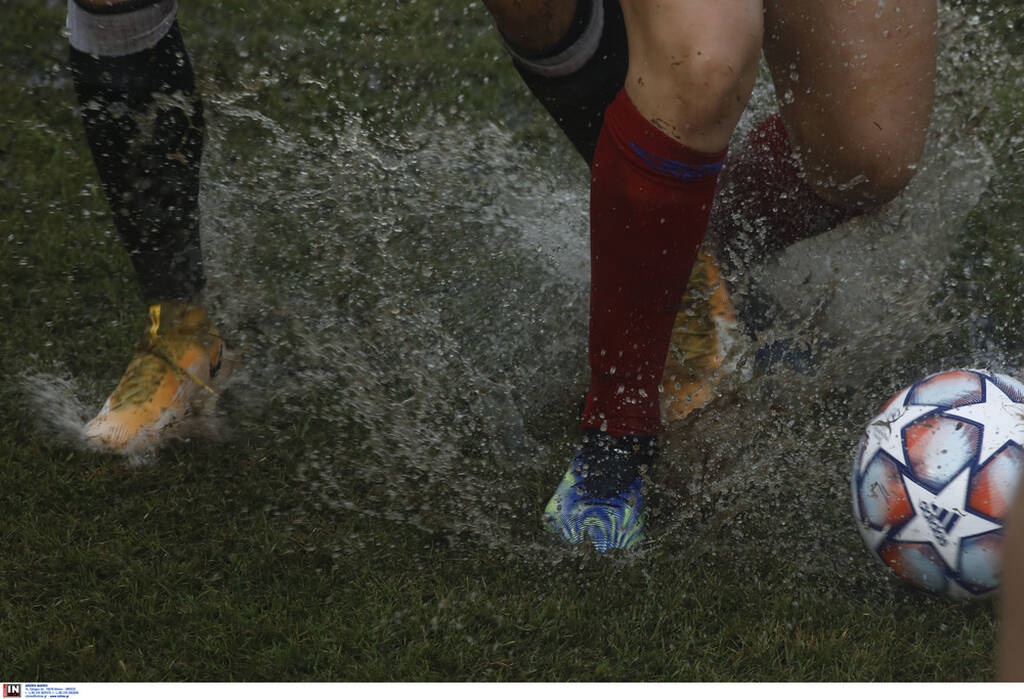 ΠΑΟΚ-Βαλερένγκα: Champions League γυναικών στη… λάσπη – Εικόνες ντροπής από το γήπεδο