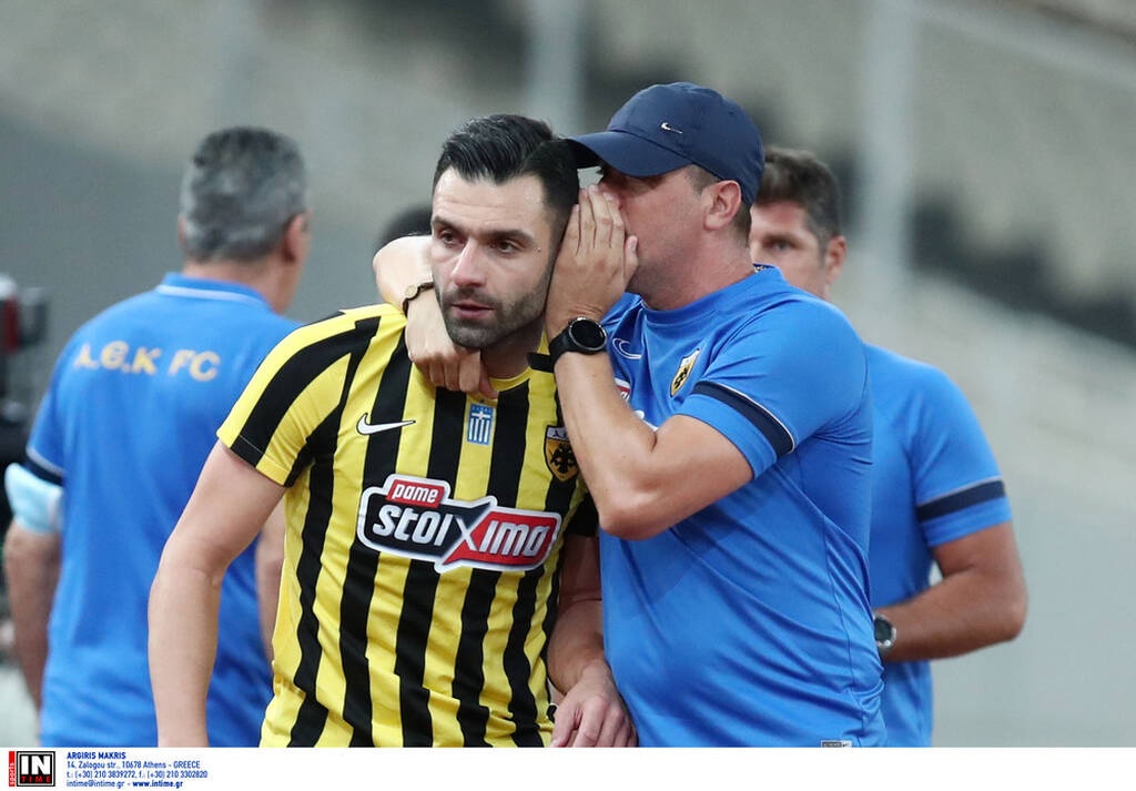 Χαμός στο ΑΕΚ-Αστέρας Τρίπολης: Πιάστηκαν στα χέρια Τζαβέλλας-Μπαράλες (photos+video)