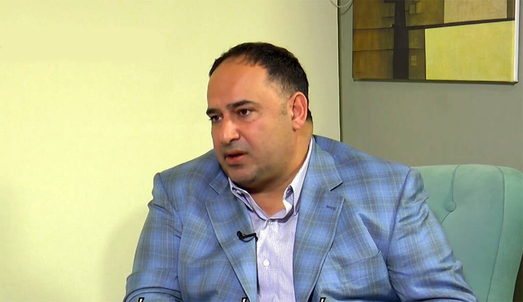 Έκαναν «ντου» σε ιδιοκτήτη ελληνικής ΠΑΕ - Θερμό επεισόδιο σε κεντρικό δρόμο (photos+video)