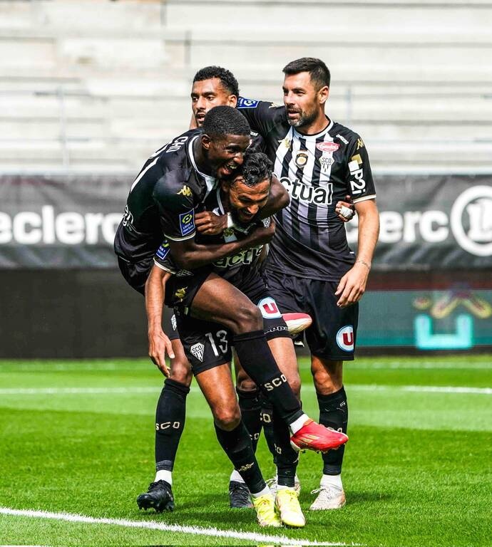 Ligue 1: Κορυφή η Ανζέ, πριν αναλάβει δράση ο Λιονέλ Μέσι!