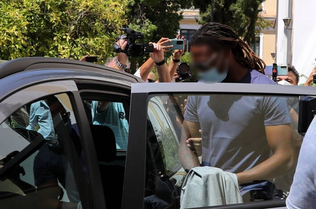 Αρνείται τις κατηγορίες ο Σεμέδο - Η δήλωση του δικηγόρου του (photos)