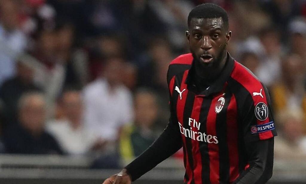 Μίλαν: «Ροσονέρι» και επίσημα ο Μπακαγιόκο