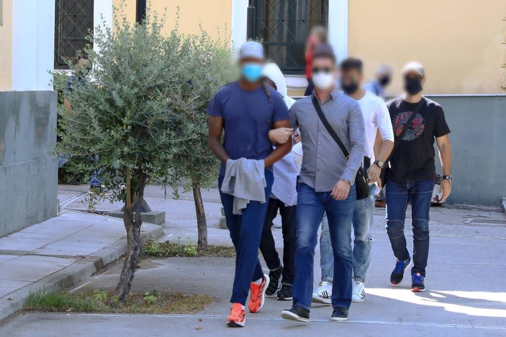 Έκρηξη Σεμέδο έξω από τον ανακριτή - «Γι’ αυτό γίνονται όλα» (photos+video)