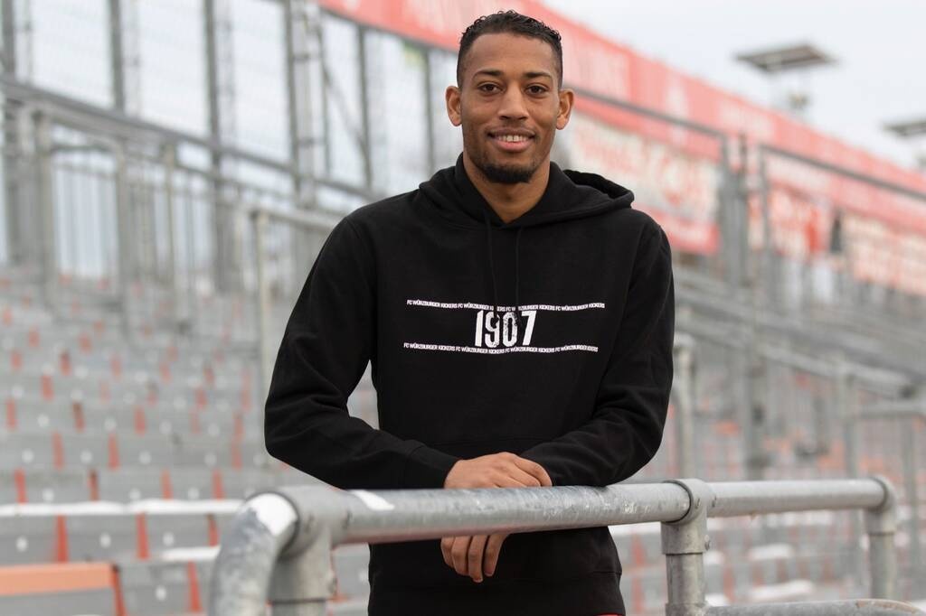 Απόλλων Σμύρνης: Στην Ελλάδα ο Φαν Λα Πάρα (photos+videos)