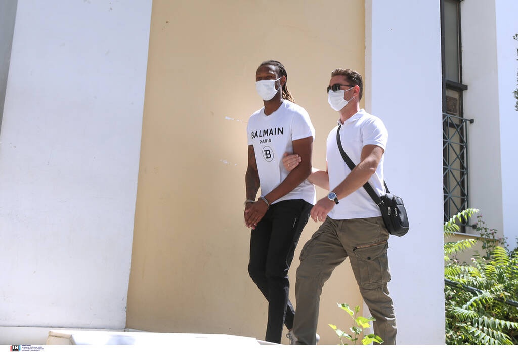 Ρούμπεν Σεμέδο: Φώναξε «αθώος» βγαίνοντας από την ανάκριση - Οι λόγοι που αφέθηκε ελεύθερος