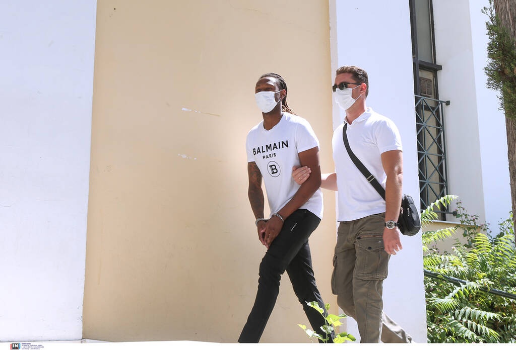 Ρούμπεν Σεμέδο: Φώναξε «αθώος» βγαίνοντας από την ανάκριση - Οι λόγοι που αφέθηκε ελεύθερος