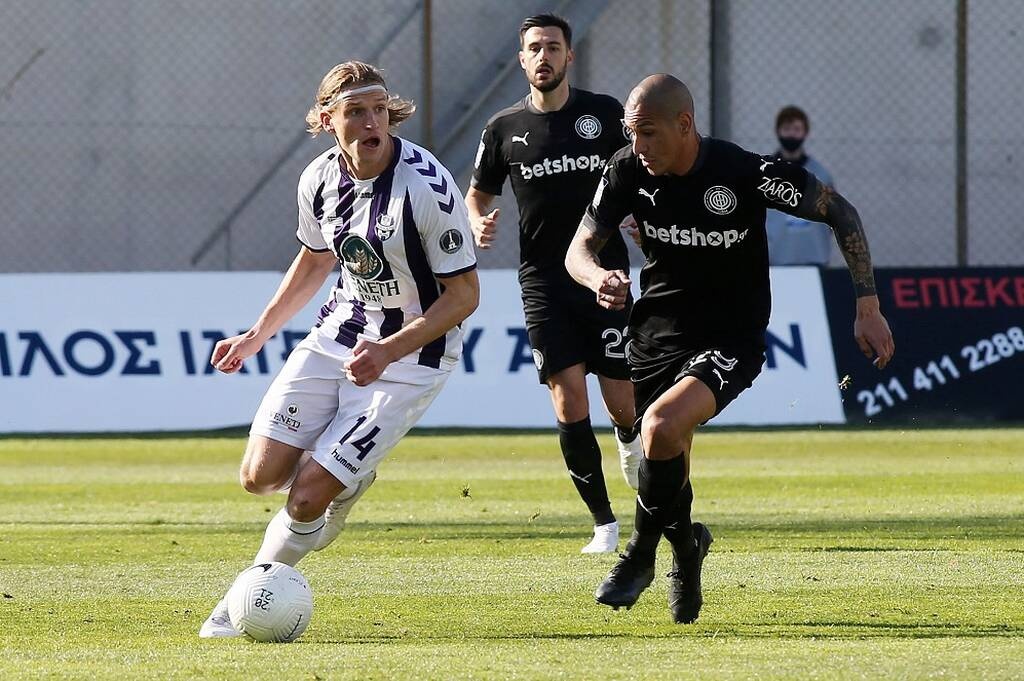 ΟΦΗ: Πλήγμα με Μεγιάδο - Μπαίνει στο χειρουργείο (photos)