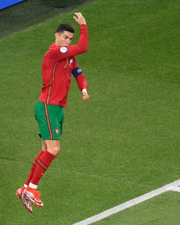 Το μήνυμα του Ρονάλντο μετά το ρεκόρ και την ανατροπή ΕΠΟΣ της Πορτογαλίας (video+photos)