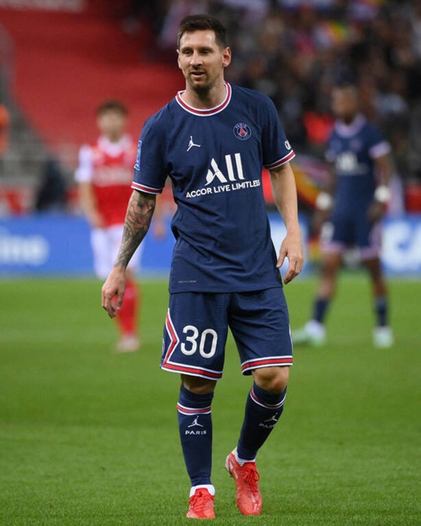 Σύλληψη δημοσιογράφου για προσβλητικό μήνυμα κατά της συζύγου του Μέσι!