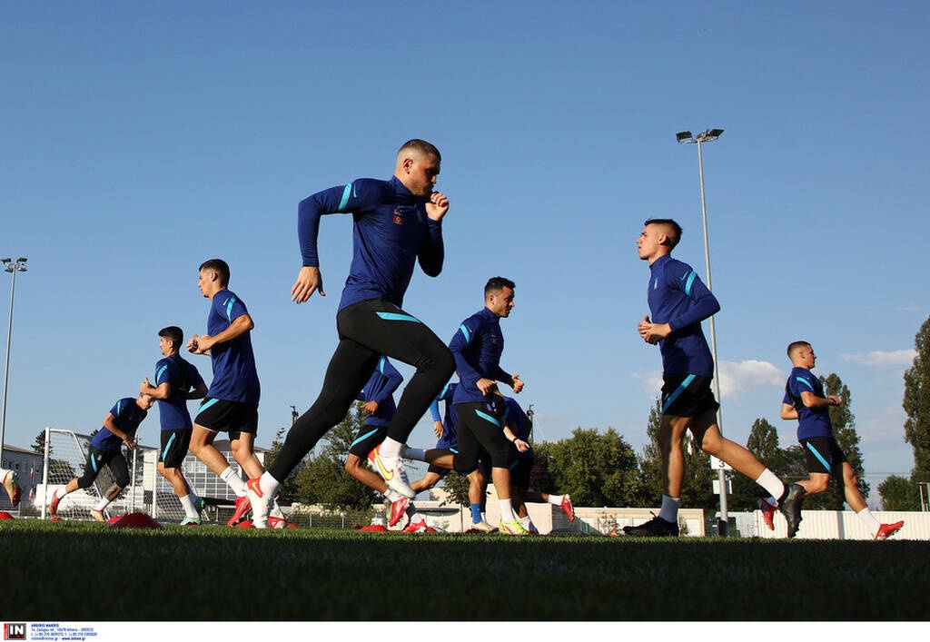 Ελλάδα: Αναχωρεί για Κόσοβο – Ατομικό ο Τζόλης (photos)