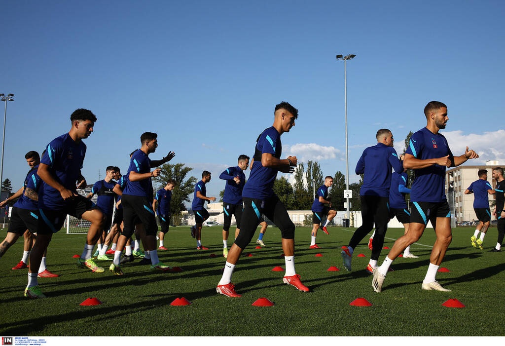 Ελλάδα: Αναχωρεί για Κόσοβο – Ατομικό ο Τζόλης (photos)