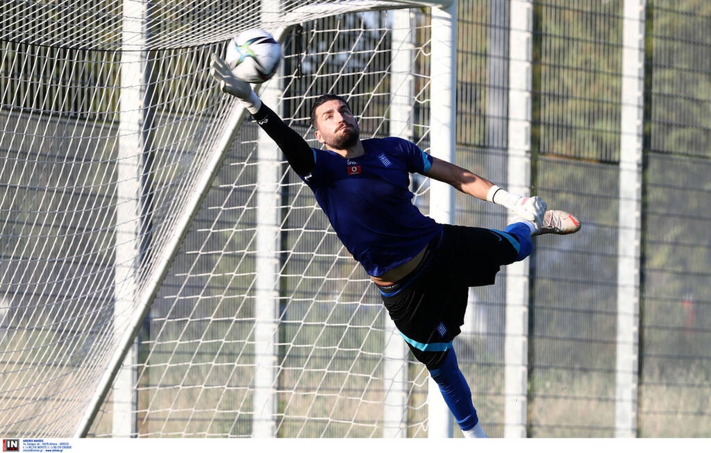 Ελλάδα: Αναχωρεί για Κόσοβο – Ατομικό ο Τζόλης (photos)