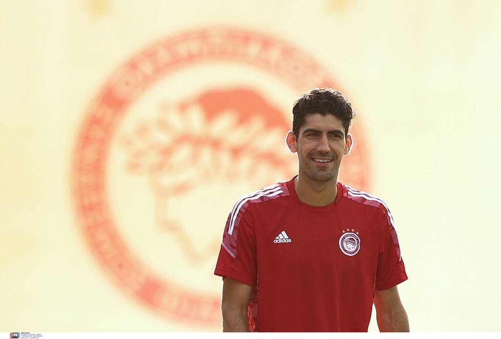 Ολυμπιακός: Στο λιμάνι έως το 2024 ο Μπουχαλάκης