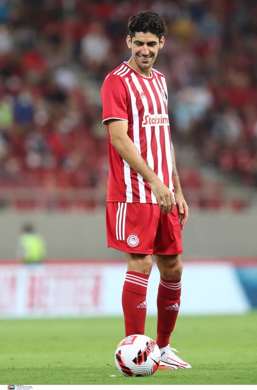 Ολυμπιακός: Στο λιμάνι έως το 2024 ο Μπουχαλάκης