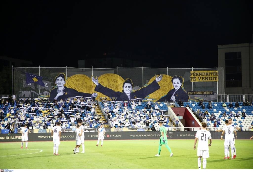 Κόσοβο-Ελλάδα: Μπέρδεψε και την UEFA ο Φαν'τ Σχιπ - Στόπερ τελικά ο Γιαννούλης