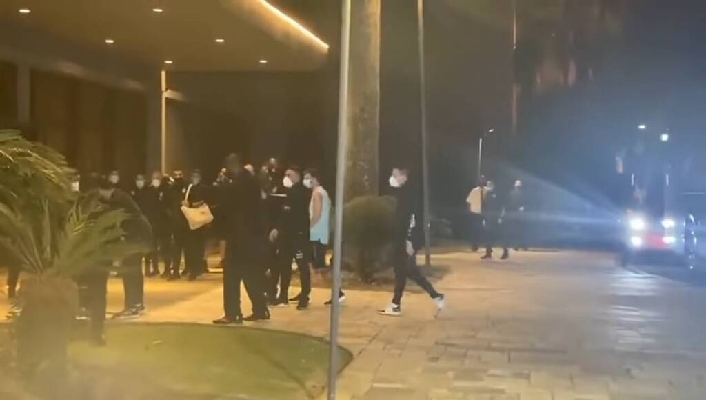 Τεράστιος Μέσι: Παρενέβη στους σεκιουριτάδες για να βγει φωτογραφία με πιτσιρικά (photos+video)