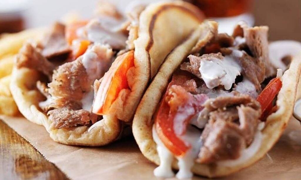 Πιτόγυρο: 250 δραχμές (73 λεπτά), σήμερα από 2,50 €