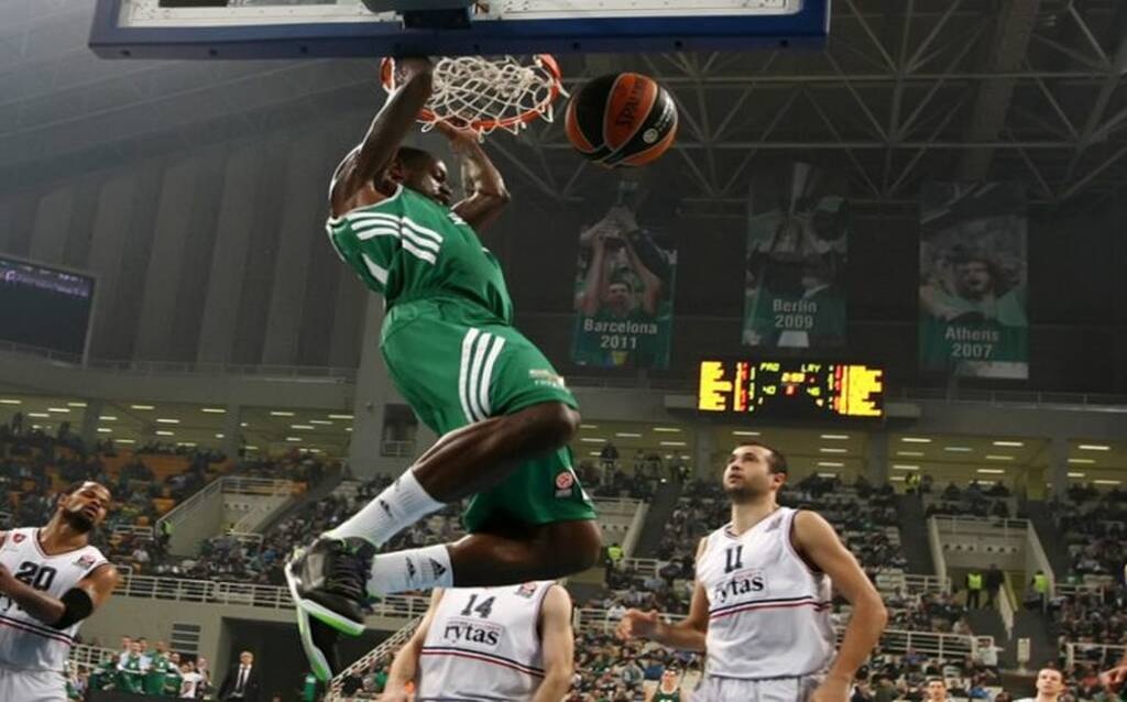 Γκιστ: Οι αξέχαστες υψηλές «πτήσεις» στην Eυρώπη (photos&video)