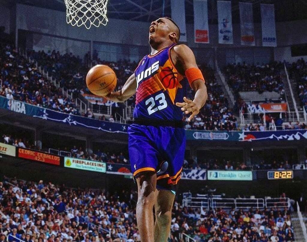 Συγκλονίζει ο Σεμπάλος: «Προσευχηθείτε για μένα» - Στη ΜΕΘ με κορονοϊό (photos)