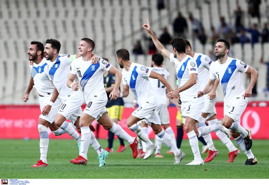 Ελλάδα-Σουηδία 2-1: Οι αγκαλιές στον Φαν’τ Σχιπ και οι έξαλλοι πανηγυρισμοί στο ΟΑΚΑ! (video+photos)