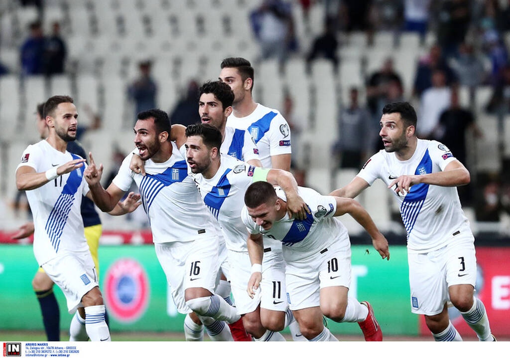Ελλάδα-Σουηδία 2-1: Οι αγκαλιές στον Φαν’τ Σχιπ και οι έξαλλοι πανηγυρισμοί στο ΟΑΚΑ! (video+photos)