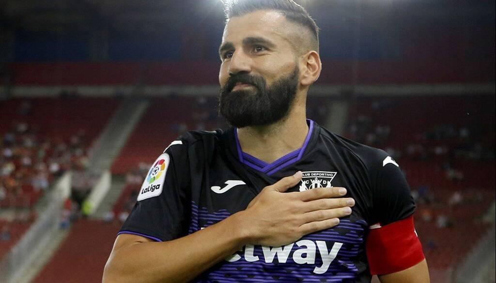 Οριστικό: Εκεί θα αγωνίζεται ο Δημήτρης Σιόβας (photos)