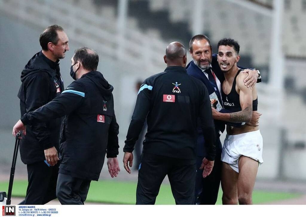 Σεβασμό και στήριξη ζήτησε ο Φαν' τ Σχιπ - «Δεν τελειώσαμε με ένα γκολ στις καθυστερήσεις»