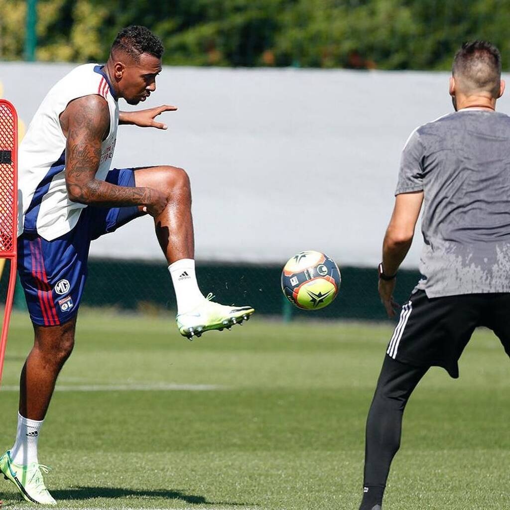 Ένοχος για ενδοοικογενειακή βία ο Μπόατενγκ – Η ποινή που του επιβλήθηκε