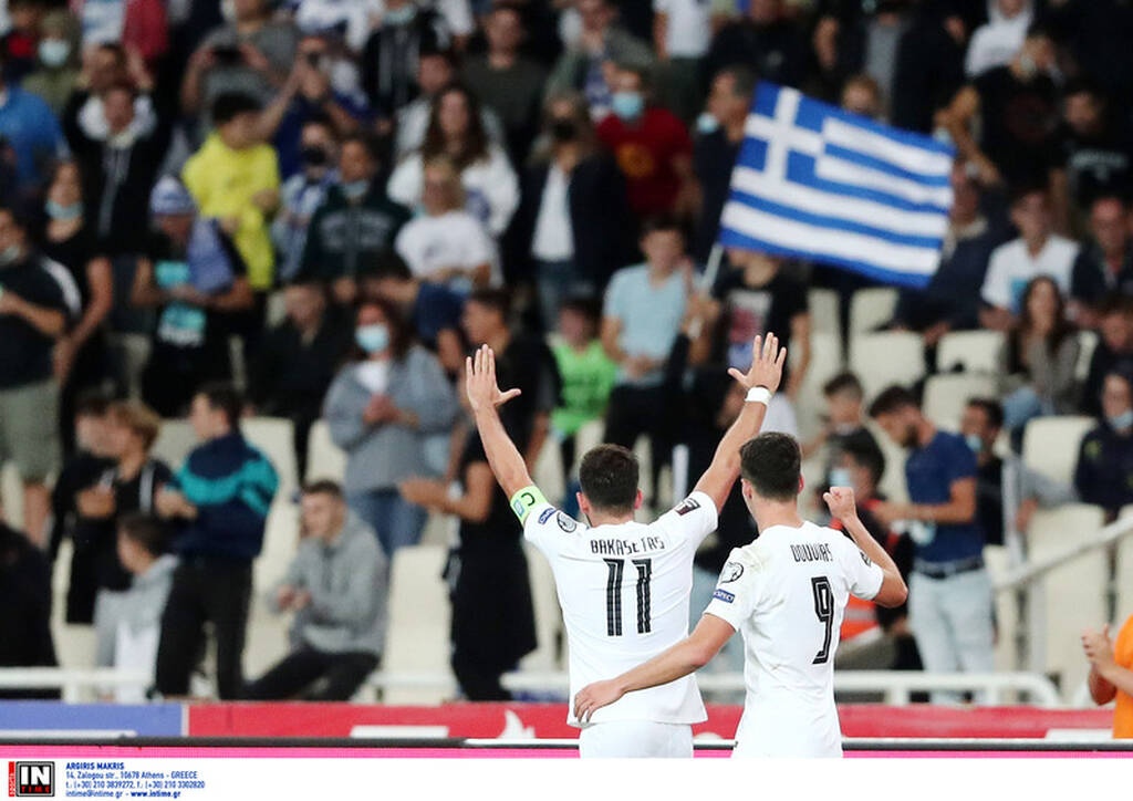 Ελλάδα-Σουηδία 2-1: «Οδηγός η νίκη, παίξαμε και για τον Φαν’τ Σχιπ», τόνισε ο Μπακασέτας (video)