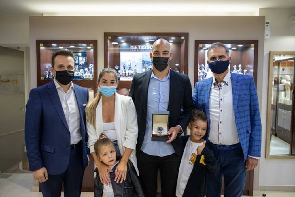 Αστέρας Τρίπολης: Ο Μπαράλες βραβεύθηκε και δείχνει ότι ήρθε η ώρα για επιτυχίες (video+photos)