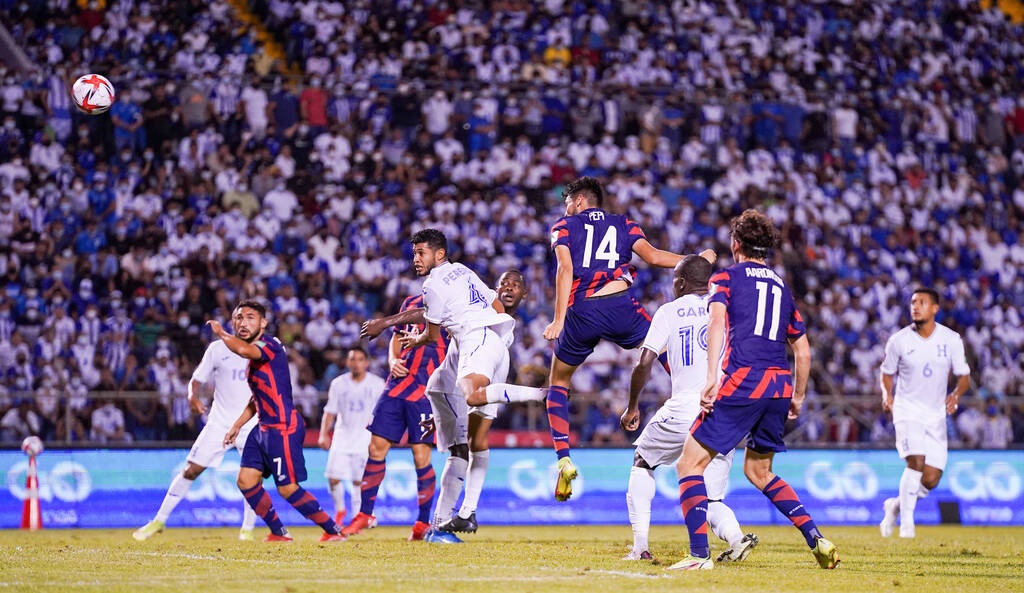 Προκριματικά Μουντιάλ 2022: Τεράστια ανατροπή οι ΗΠΑ, ζωντανό το όνειρο με τεσσάρα (video+photos)