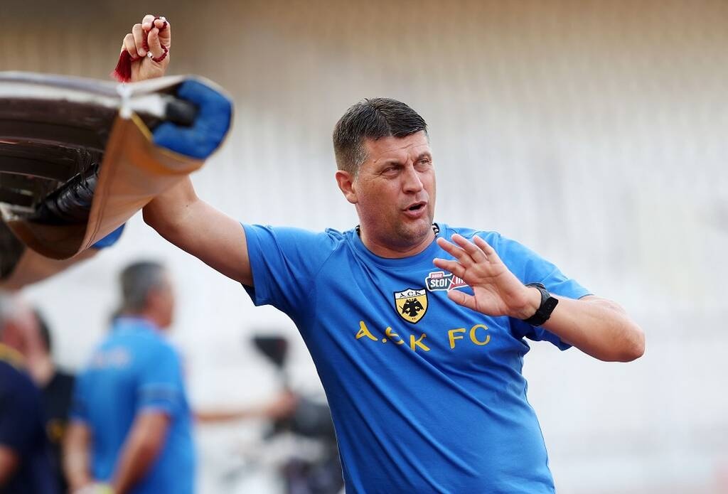 ΑΕΚ: «Κλειστά χαρτιά» από Μιλόγεβιτς - Τα δεδομένα για Τσούμπερ (photos)