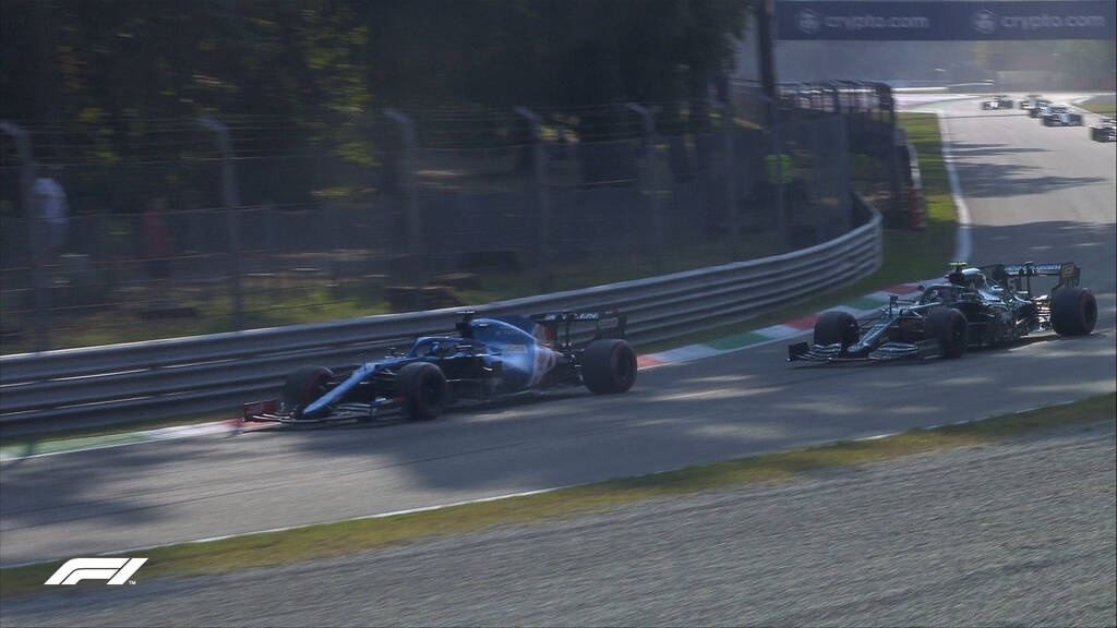 Formula 1: Ατύχημα για τον Σάινθ – Προσέκρουσε στις μπάρες (photos)