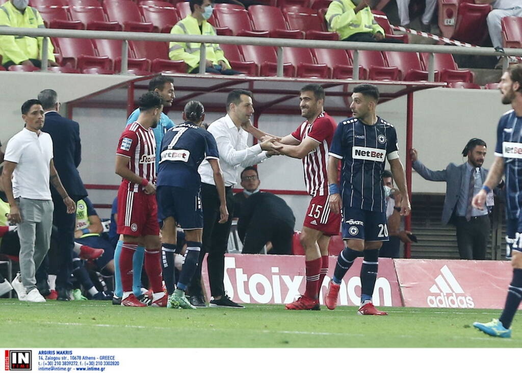 Ένταση στο Καραϊσκάκη - Οπαδοί του Ολυμπιακού πήγαν να κάνουν ντου στο πάγκο του Ατρόμητου