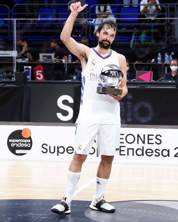 SuperCopa: Τρομερή αντεπίθεση από Ρεάλ και έριξε στο «καναβάτσο» την Μπαρτσελόνα (video+photos)