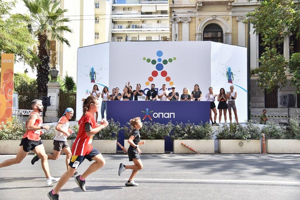 Ο Ημιμαραθώνιος της Αθήνας επέστρεψε με χορηγό τον ΟΠΑΠ (photos)