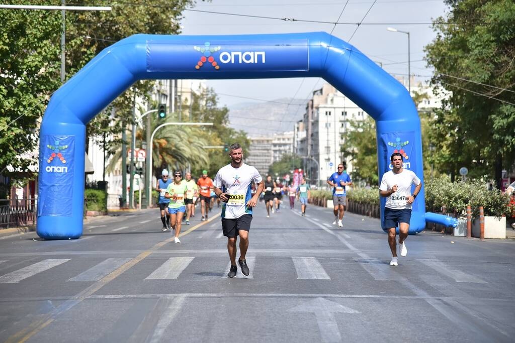 Ο Ημιμαραθώνιος της Αθήνας επέστρεψε με χορηγό τον ΟΠΑΠ (photos)